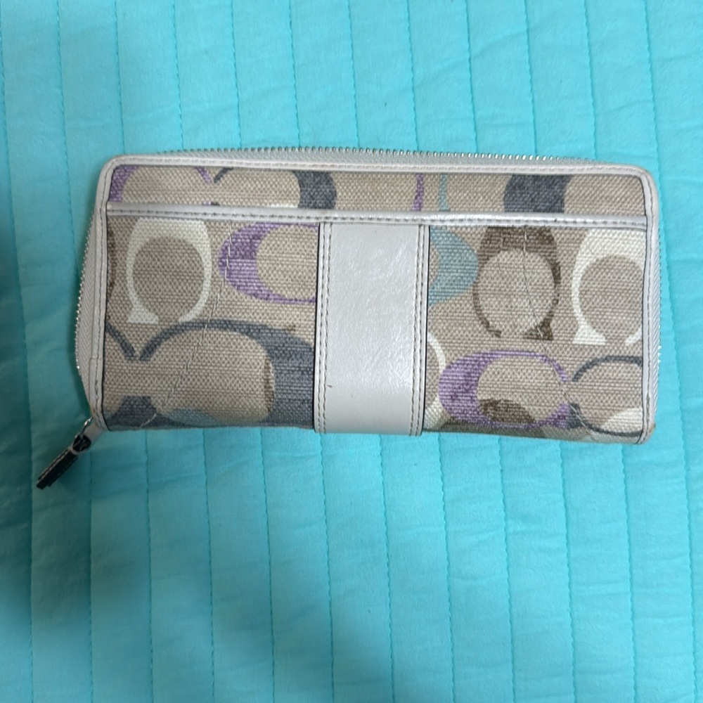 Coach Wallet - Picture 2 of 4